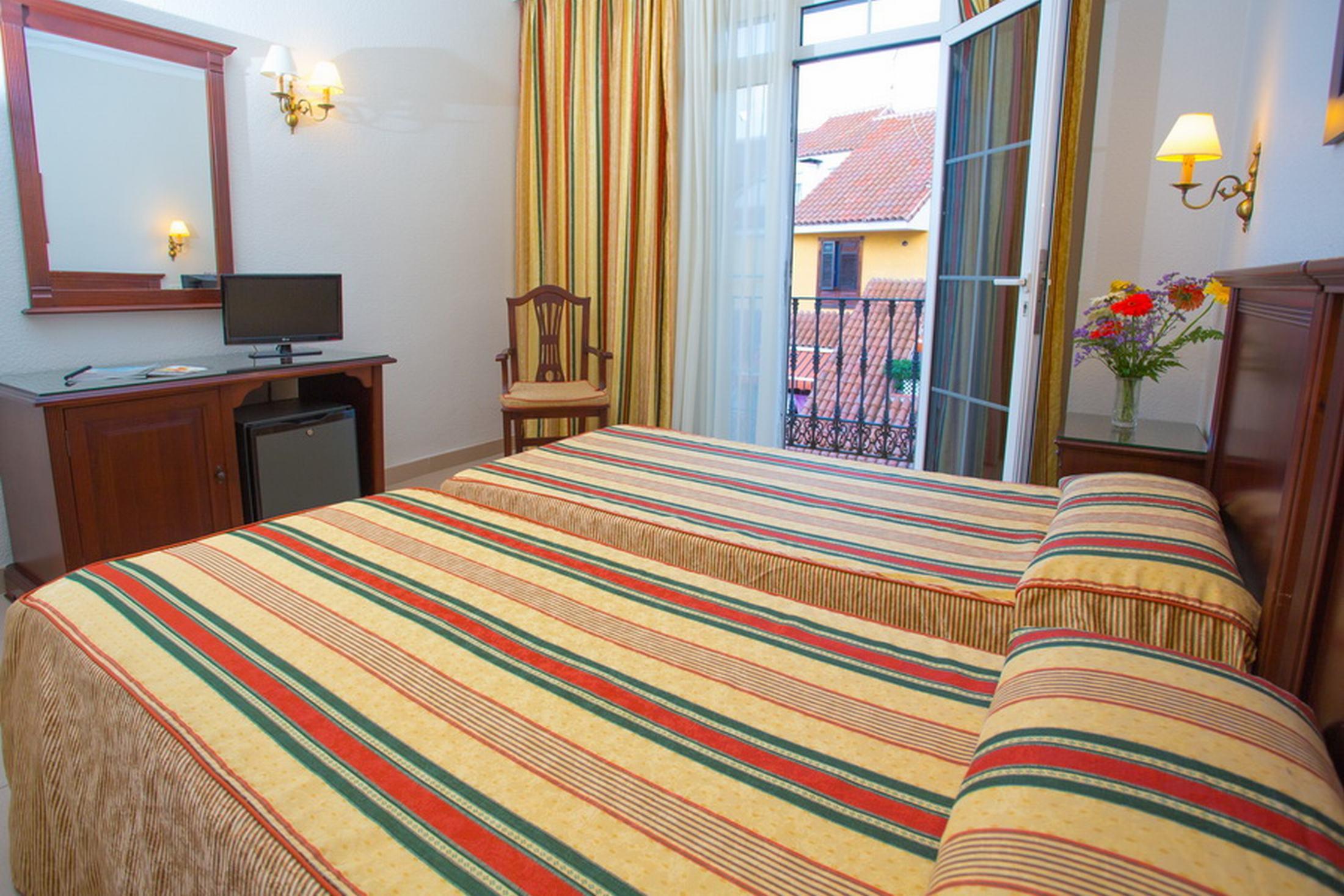 Hotel Marte Пуерто де ла Крус Екстериор снимка