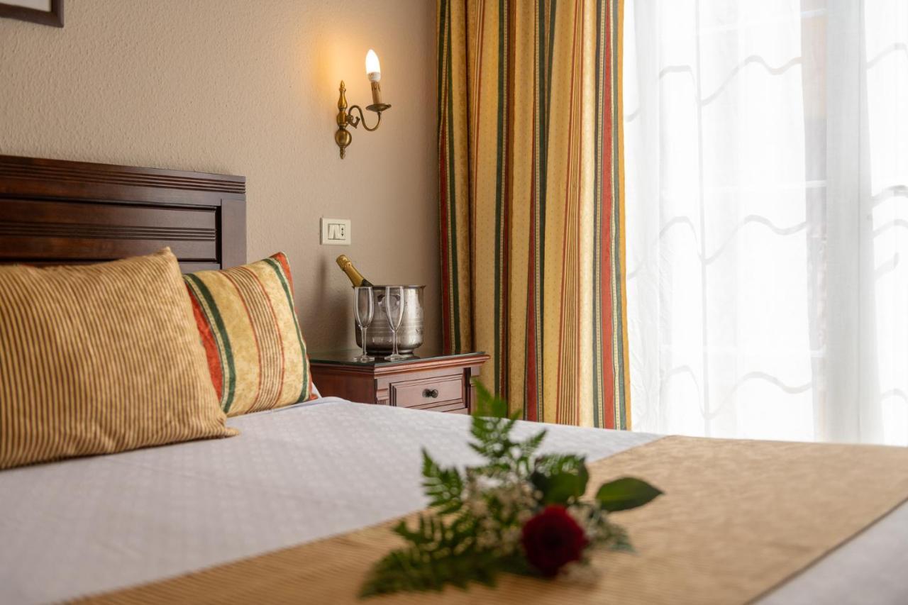 Hotel Marte Пуерто де ла Крус Екстериор снимка
